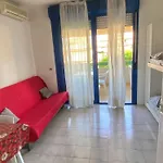 Grazioso N 76 A 100mt Dal Mare ביביונה