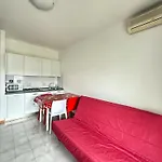 Grazioso N 76 A 100mt Dal Mare Apartment