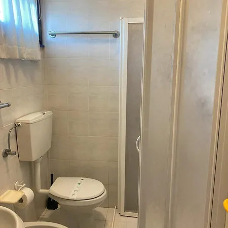 Grazioso N 76 A 100mt Dal Mare Apartman *